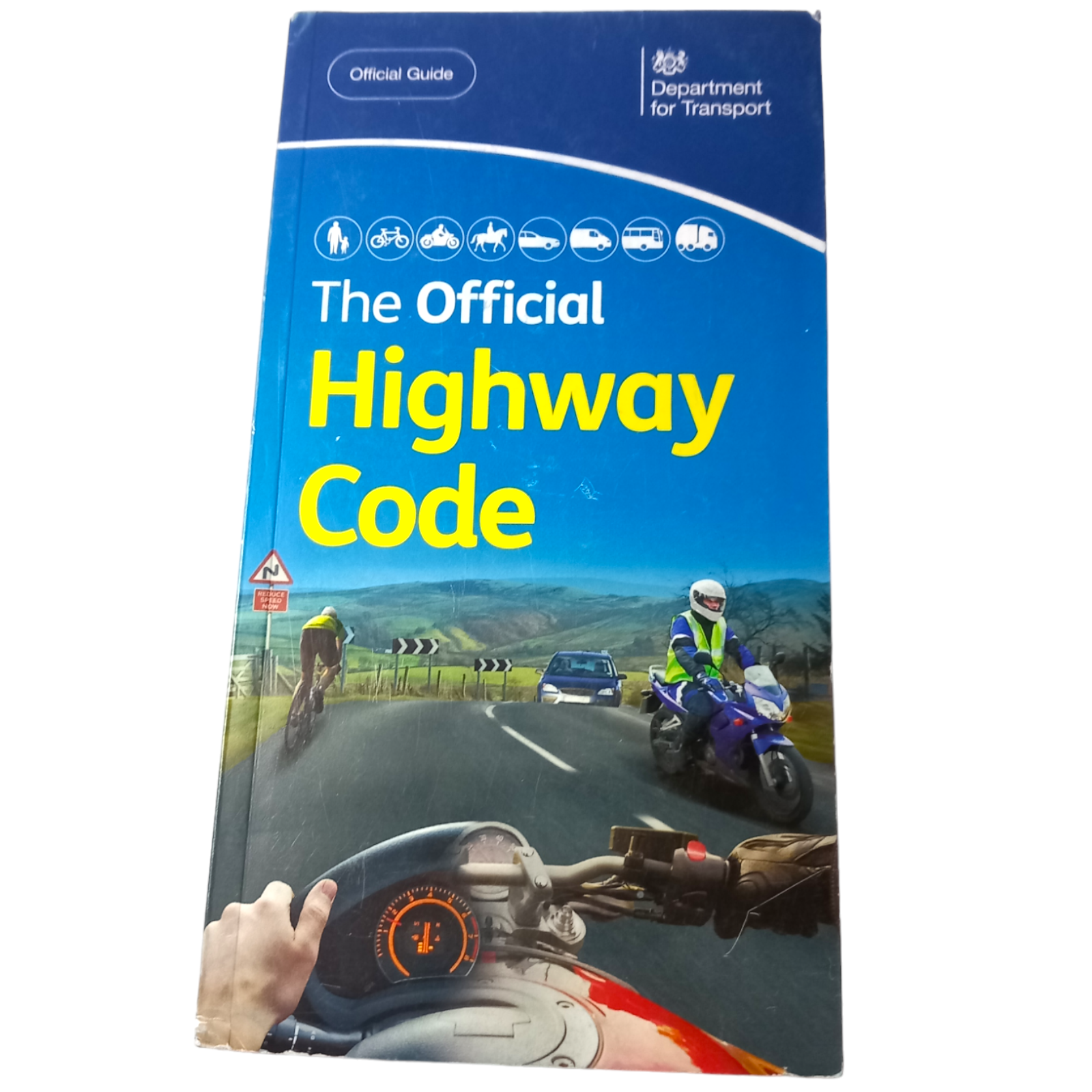The Official DVSA Highway Code (2015) by Driver and Vehicle Standards Agency