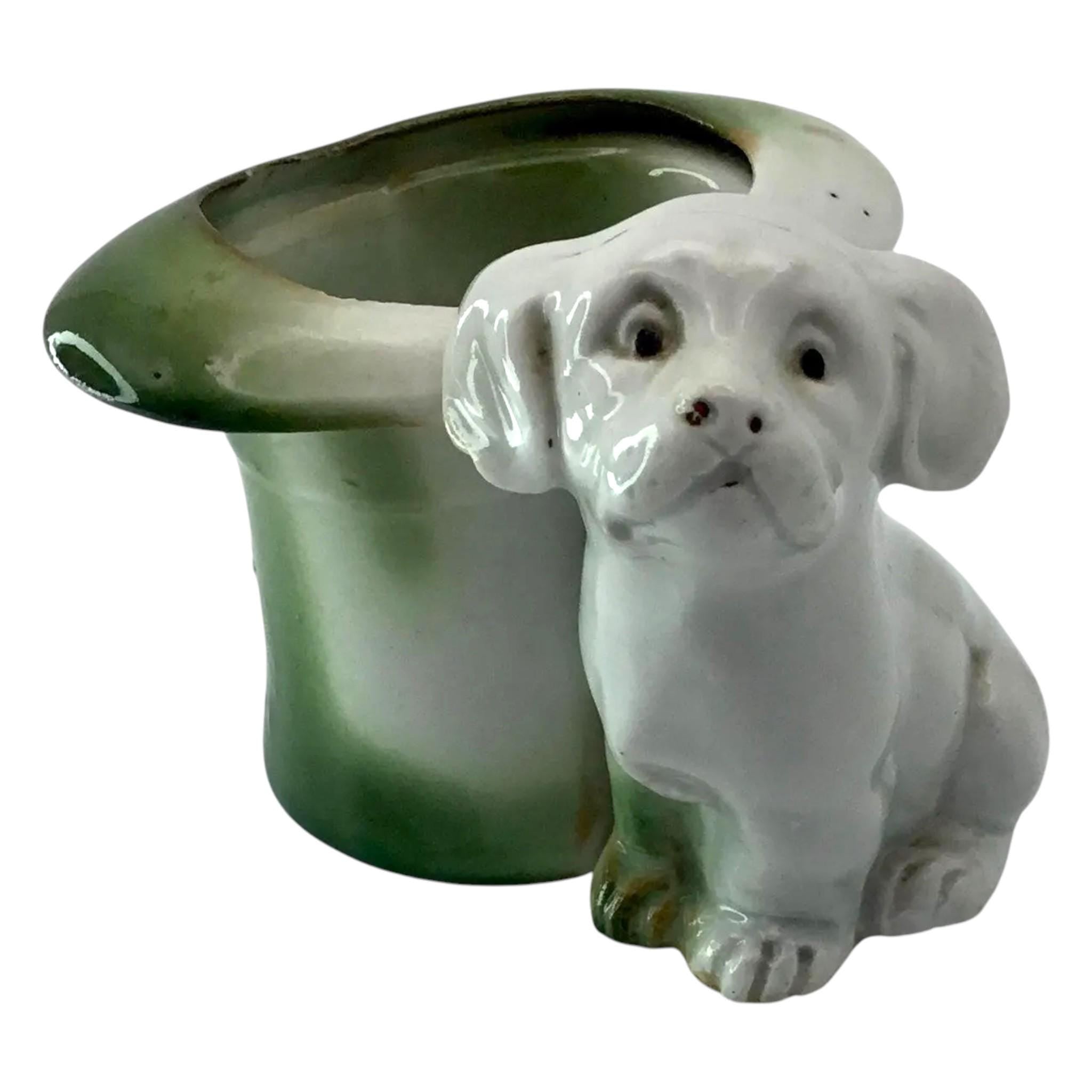 Green Dog Planter with Top Hat: Decorative Figurine (Damaged) 8x10x10cm