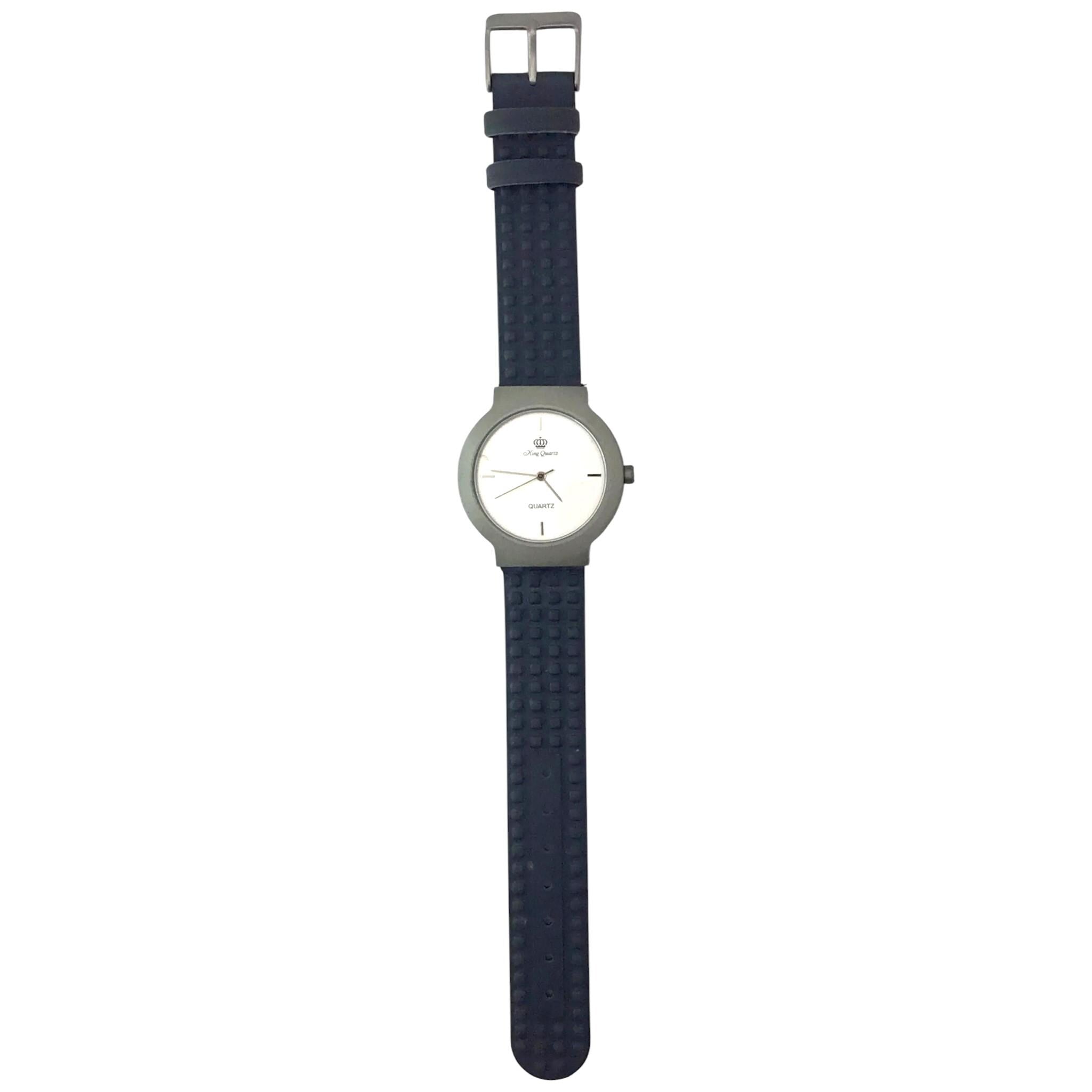 King Quartz Men's Watch: Stainless Steel Back, Water Resistant