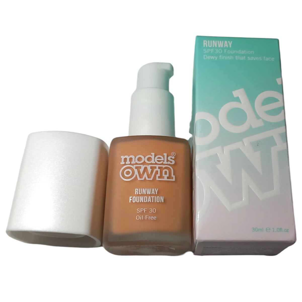 Models Own Runway Dewy Foundation - 08 Honey Tan - SPF30 - 30ml