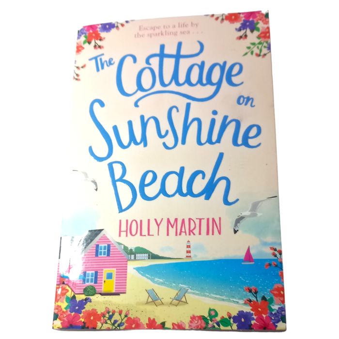 The Cottage on Sunshine Beach: utterly gorgeous feel good romantic comedy